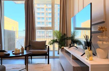 Modern 2 Bed - 2 Bath Flat near Central London with Parking Space - Foto 1