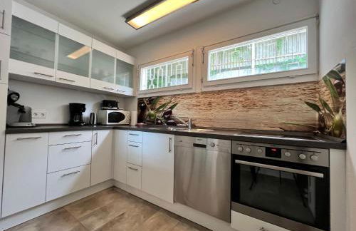 Ferienhaus Wellnesshütte mit Außenwhirlpool und herrlichem See-und Alpenblick - Foto 14