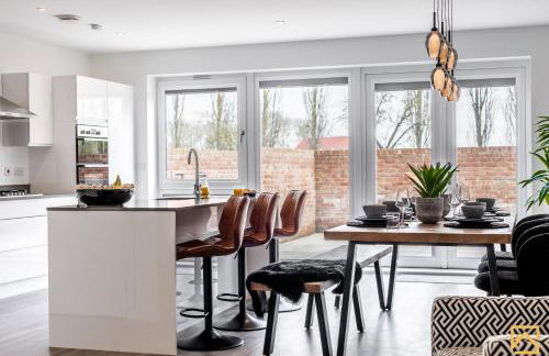 Outstanding 5 Bedroom Townhouse, Canal Views By Valore Property Services - Foto 25