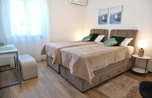 Villa Janie with a pool for up to 16 people - Photo 46