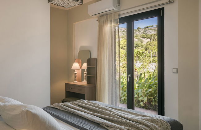 Queen Bee Residence - Photo 16