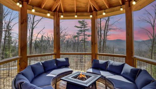 Above The Summit 5 Bedroom Cabin by RedAwning - Foto 5
