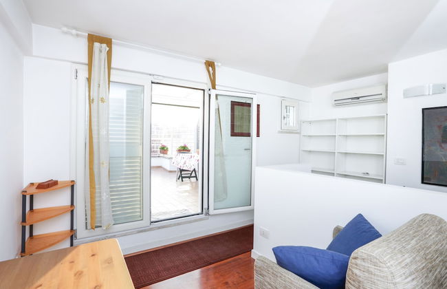 Enjoy the Sunset on Your Vatican Terrace - Foto 22