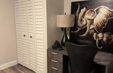 Charming 3bed 2bath Palmetto Pool Home - Photo 15