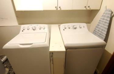 Gorgeous Cabin by Lake with Waterview and walking access - Foto 13