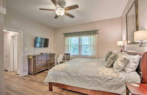 Family Home with Fire Pit, 2 Mi to Lake Access - Foto 16