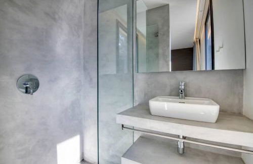 Lujo contemporaneo con vista al mar cerca Sa Riera - Foto 15