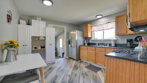 All-Season Getaway in Frederic Bring Your Pets! - Foto 2