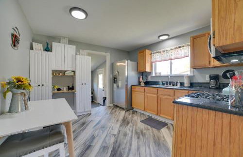 All-Season Getaway in Frederic Bring Your Pets! - Foto 2