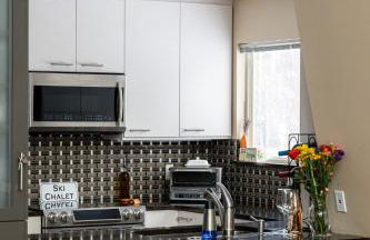 3Br 2Bath Midcentury Ski Chalet with Hot Tub & Kids' Loft - Photo 14