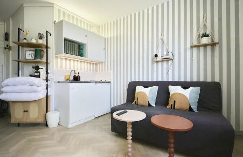 Small studio Parking - Metro B - Lyon Sud Hospital - Foto 14