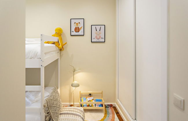 Blue Peacock in Faro - Photo 11