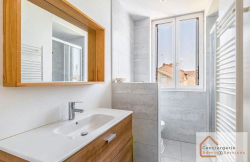 Maison à Lyon Parilly avec Piscine, Jardin, Parking Privé & Proche Eurexpo - Foto 4