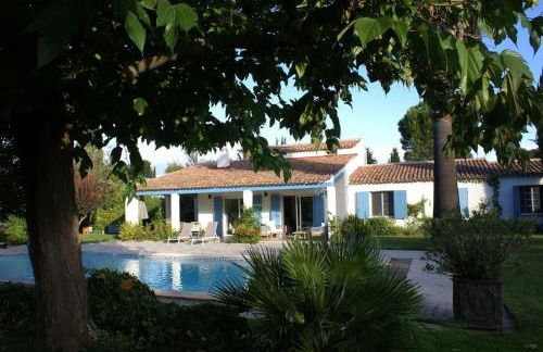 Villa Les Folies - magnifique jardin avec piscine - Foto 10