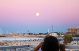 Terrazzo Panoramico Fronte Mare Zamponi - Foto 55
