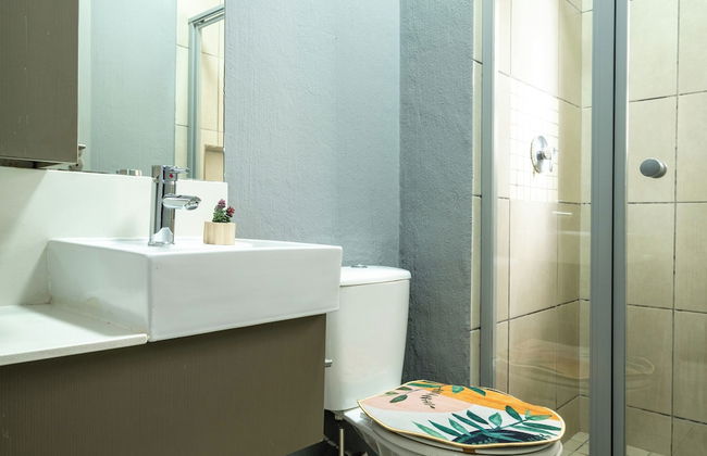 Explore This Stylish and Classy Apartment - Foto 13