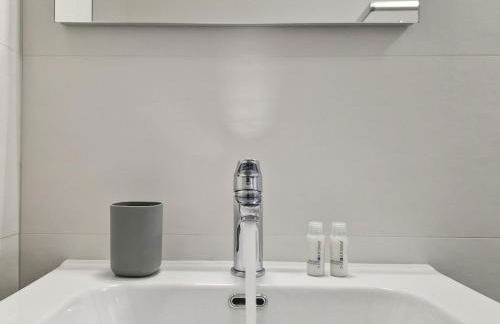 Centro Piazza Wi-Fi AC Balcony Design by WE HOST YOU - Foto 4