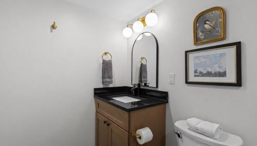 Comfortable Basement Studio Living Near Major Road - Foto 3