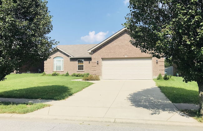 Spacious 3 BR Ranch House W Patio Yard in a Quiet Suburb - Foto 44