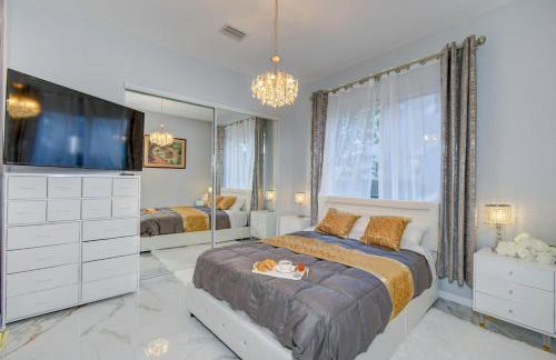 Luxury House with Movie Theater - Foto 23