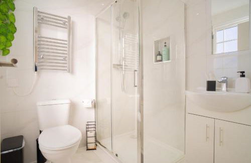 Snug studio near Gatwick - Foto 7