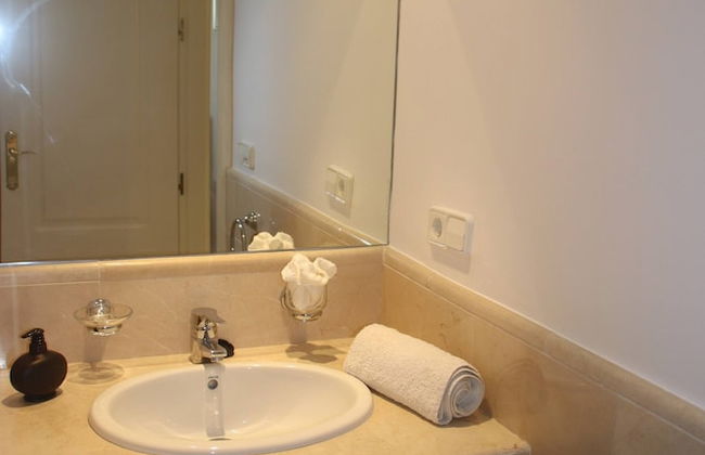 Garden Apt In Los Pinos, Los Arqueros Golf - Photo 11