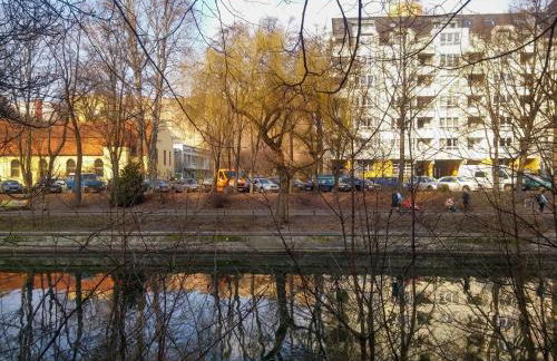 The Maybach - rooftop living XBerg, 1BR, 1 living room, group & family friendly, 2 - 4 Guests - Foto 16