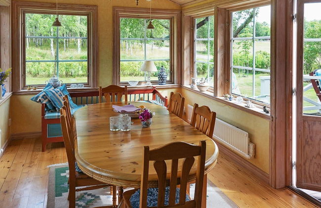 6 Person Holiday Home in Blomstermala - Photo 11