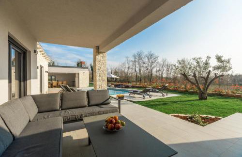 Villa Harmony for 8 people in Central Istria with 50 m2 private pool and sea view - Foto 15