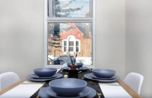 Newly refurbished 2 br apartment with a beautiful garden - Foto 21