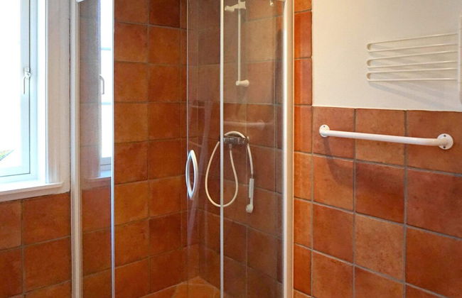 8 Person Holiday Home in Ellos - Foto 10