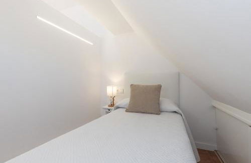 Prime Location Penthouse with Stunning Sea Views - Foto 27