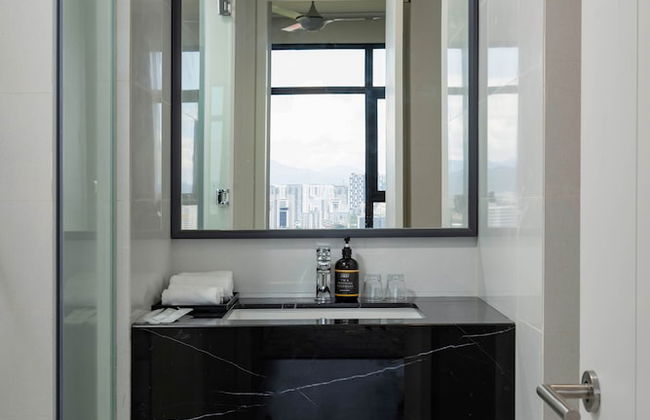 Pavilion Embassy Suites KL by Perfect Host - Photo 44