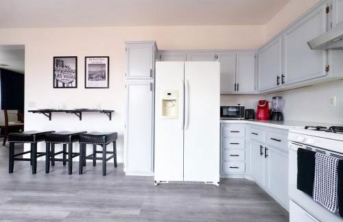 Spacious 3-Bed Family Retreat WiFi & Parking - Foto 17