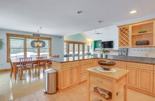 All-Season Lake House Between Okemo and Killington! - Foto 6