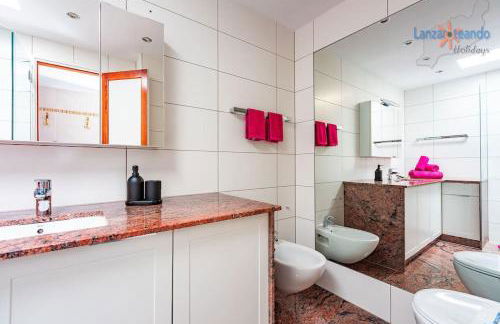 House of the Horizon Playa Las Cucharas VV penthouse with sea & pool view AIRCON - Foto 14