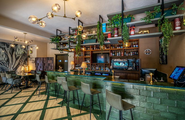 Zara Garden hotel and apartments - Photo 18