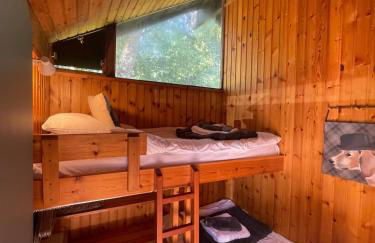 Belle 2 bedroom log cabin with hot tub, forest and loch - Foto 44