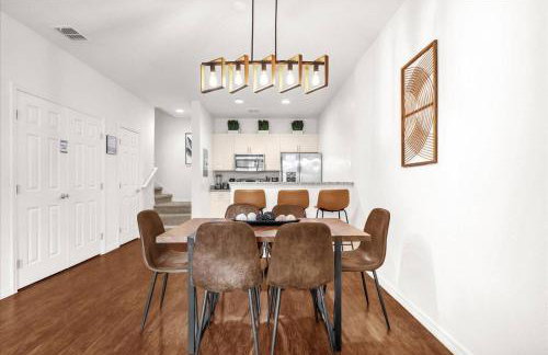 3 BD 2 BA Lucaya Village 13-102 - Foto 7