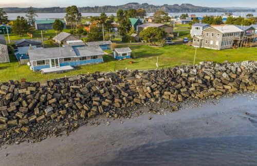 Cozy Coastal Getaway • Panoramic Ocean Views - Foto 15