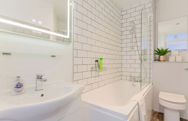 Bright 2 Bedroom Flat in Lambeth With Balcony - Foto 33