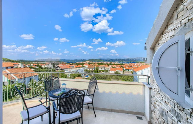 Apartment in Murter With Pool and Sea Views - Foto 6