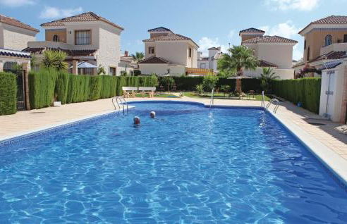 Beautiful Home In Guardamar Del Segura - Foto 1