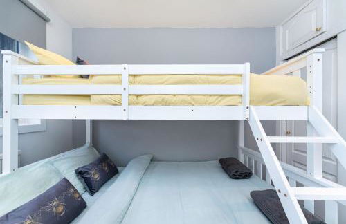 Lovely 3-bedroom flat with free parking - Foto 20