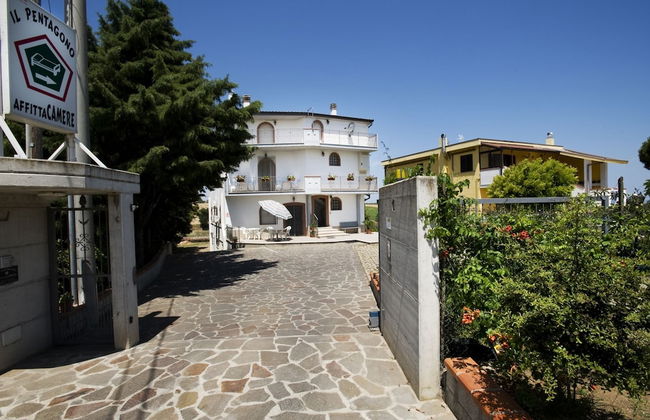 Il Pentagono - Foto 1