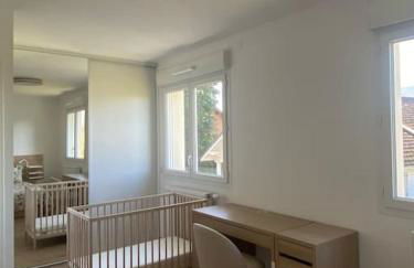 VILLA VUE LAC -3 chambres jardin-proche du lac et du Centre-ville , 2 places parking - Foto 19