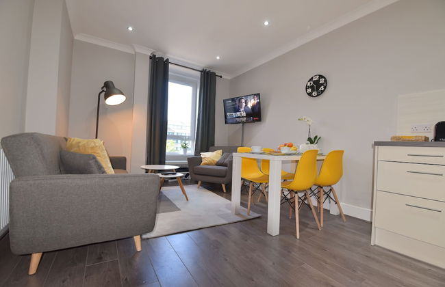 First - Meadowbank House Apartment - Foto 17