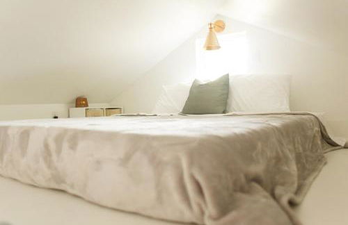 The Tiny House 2KingBds Quaint Retreat OR Campus - Foto 4