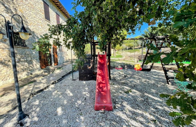 Detached Villa - Sleeps 10 - Pool - Pergola - Playground for Children - Wifi - Foto 69