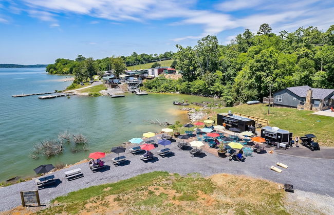 The Lodge at Lakeside - Photo 51